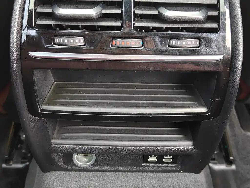 BMW BMW 5 Series New Energy 2022 Model Year Facelift 535Le Pioneer Edition M Sport Package 2022 - thumbnail 11