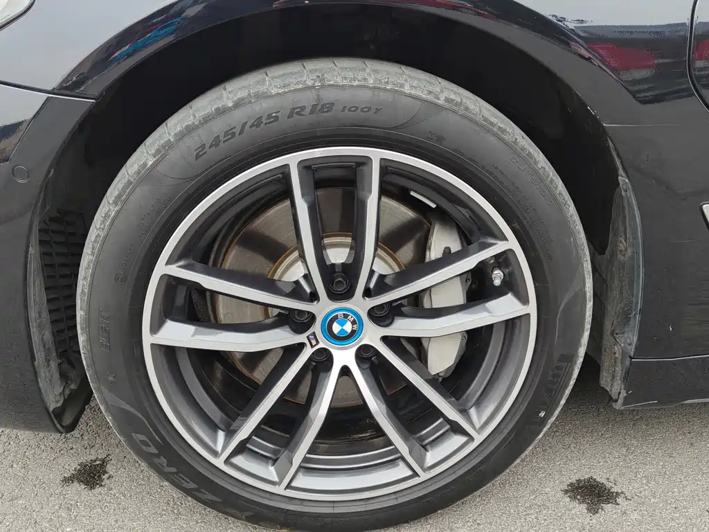 BMW BMW 5 Series New Energy 2022 Model Year Facelift 535Le Pioneer Edition M Sport Package 2022 - thumbnail 17