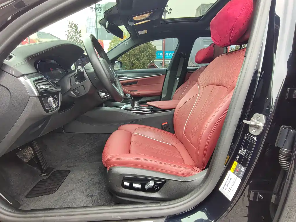 BMW BMW 5 Series New Energy 2022 Model Year Facelift 535Le Pioneer Edition M Sport Package 2022 - thumbnail 19