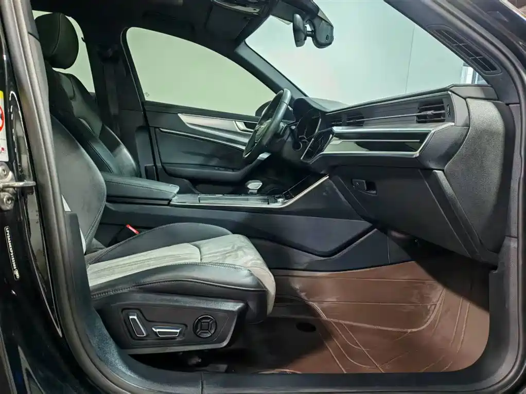 Audi Audi A6L 2023 40 TFSI Luxury Dynamic Edition 2024 - thumbnail 7