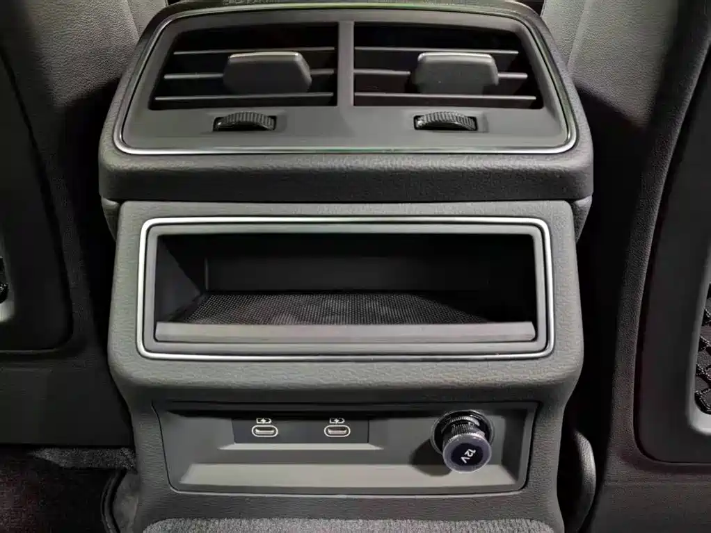 Audi Audi A6L 2023 40 TFSI Luxury Dynamic Edition 2024 - thumbnail 12
