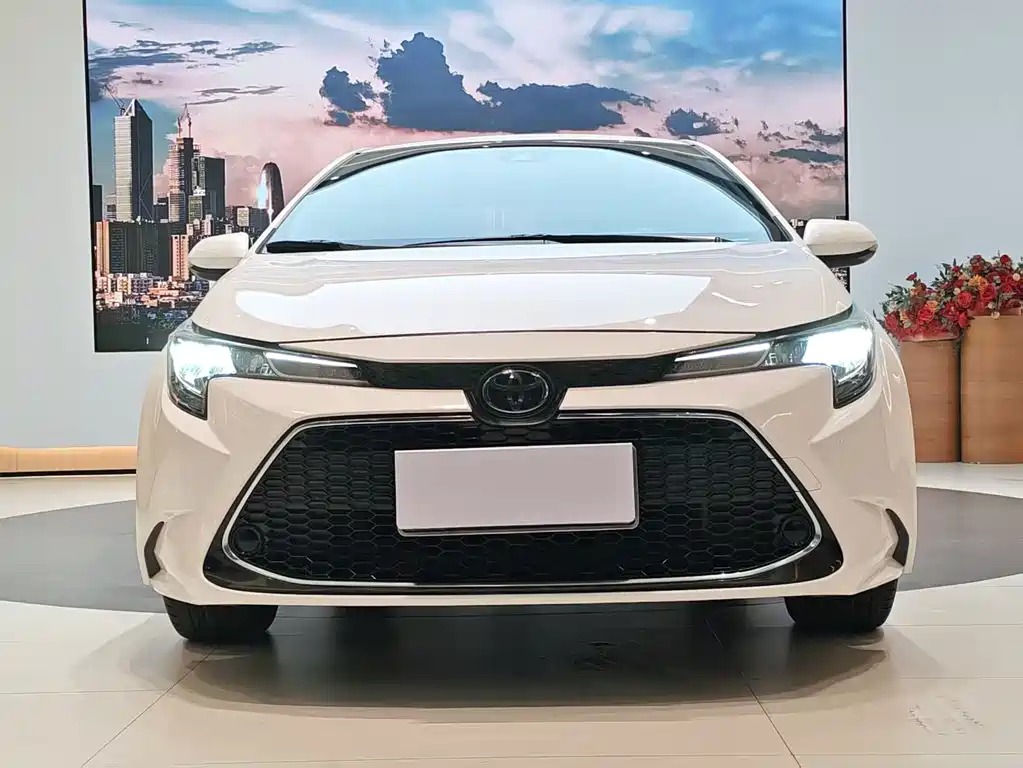 Toyota Toyota Corolla 2022 185T CVT Luxury Edition 2022 - thumbnail 2