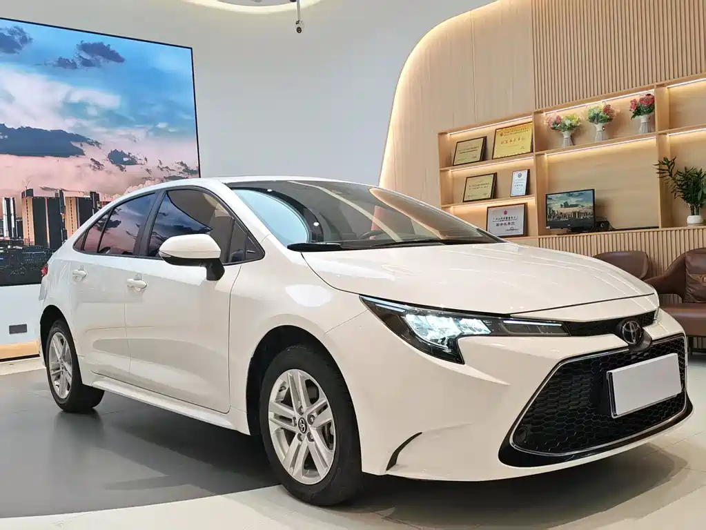 Toyota Toyota Corolla 2022 185T CVT Luxury Edition 2022 - thumbnail 3