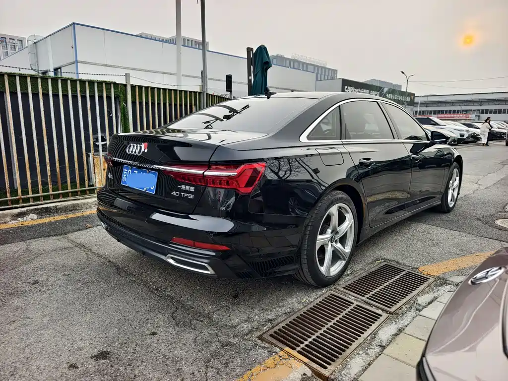 Audi Audi A6L 2019 40 TFSI Luxury Dynamic Model 2020 - thumbnail 3
