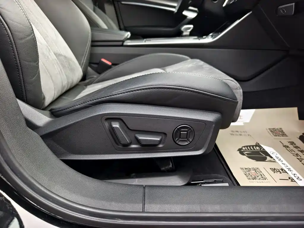 Audi Audi A6L 2019 40 TFSI Luxury Dynamic Model 2020 - thumbnail 16