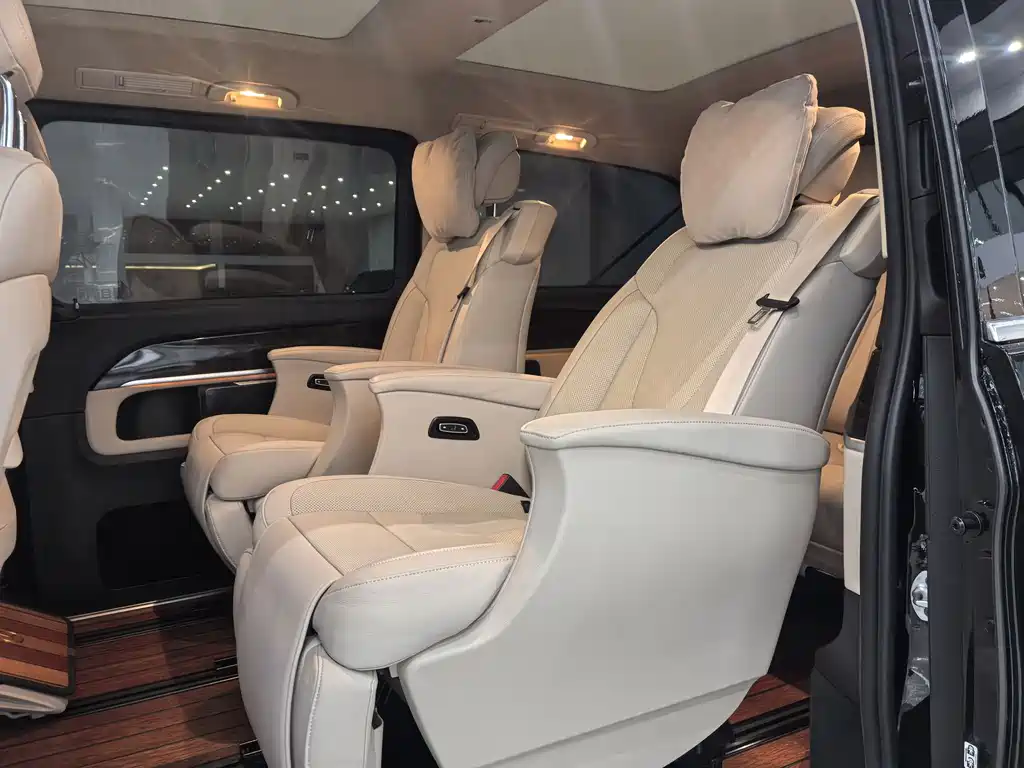 Mercedes-Benz Mercedes-Benz V-Class 2018 V 260 Exclusive Edition Euro VI 2020 - thumbnail 5