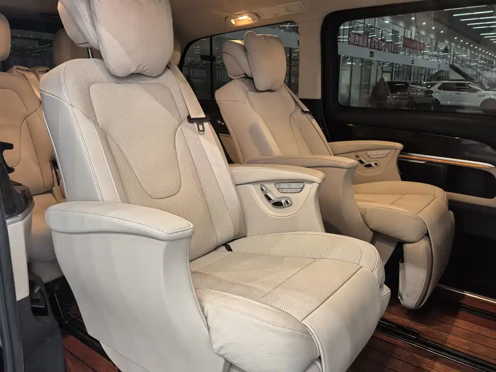Mercedes-Benz Mercedes-Benz V-Class 2018 V 260 Exclusive Edition Euro VI 2020 - thumbnail 7