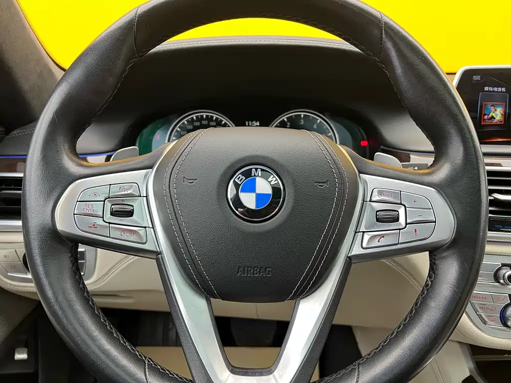 BMW BMW 7 Series 2016 740Li Premium Model 2019 - thumbnail 14