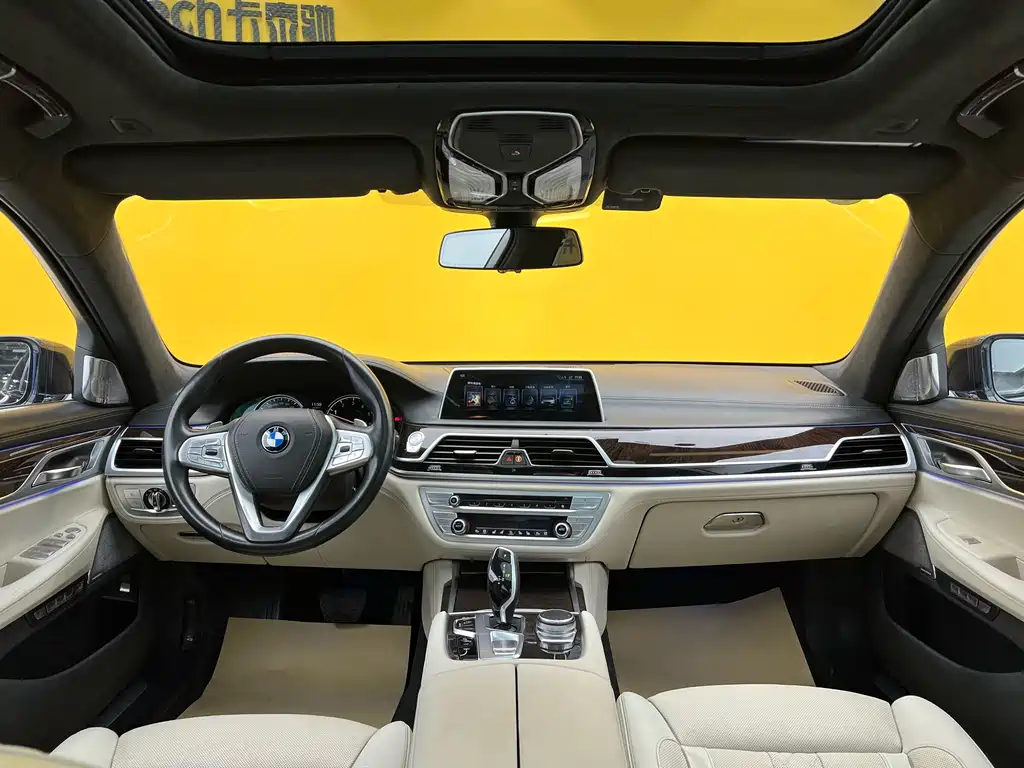 BMW BMW 7 Series 2016 740Li Premium Model 2019 - thumbnail 18
