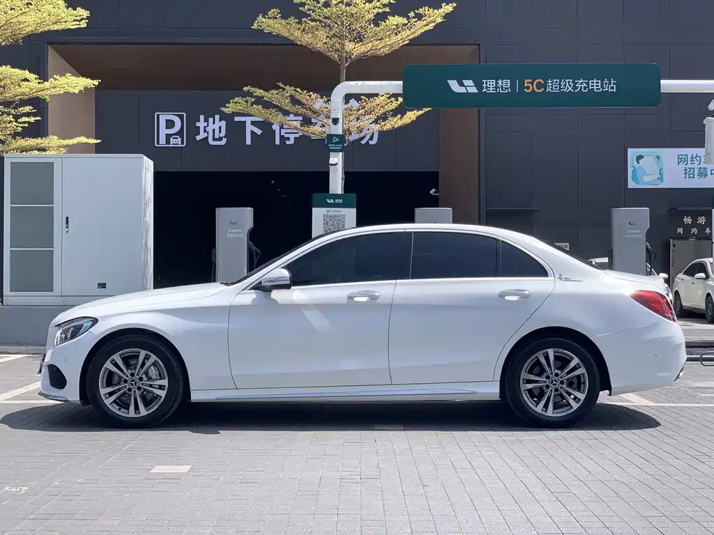Mercedes-Benz Mercedes-Benz C-Class 2017 Model Year Facelift C 200 L Sport Edition 2017 - thumbnail 20