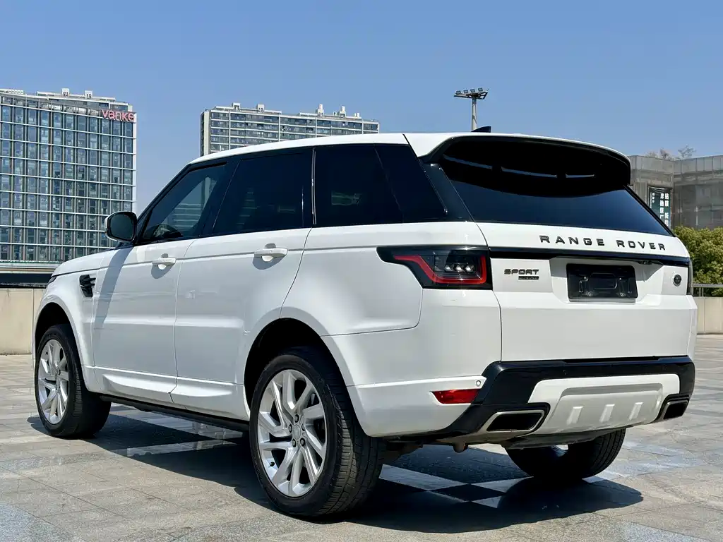 Land Rover Range Rover Sport 2018 3.0 SC V6 HSE DYNAMIC 2018 - thumbnail 4