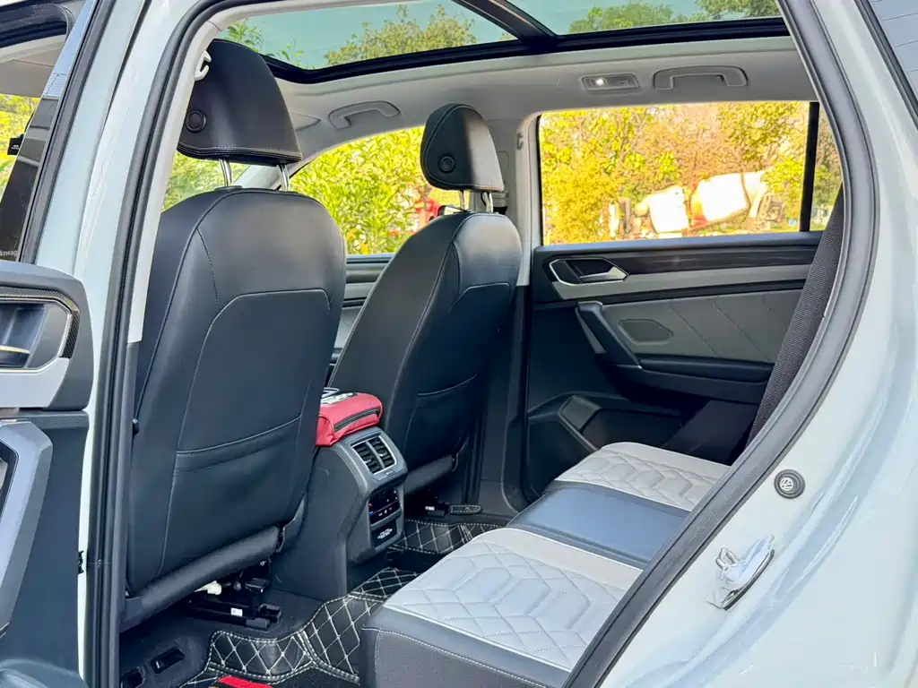 Volkswagen Tayron 2023 330TSI 2WD Luxury Plus Advanced Edition 2023 - thumbnail 16