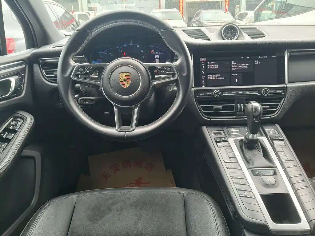 Porsche Porsche Macan 2021 Macan 2.0T 2021 - thumbnail 18