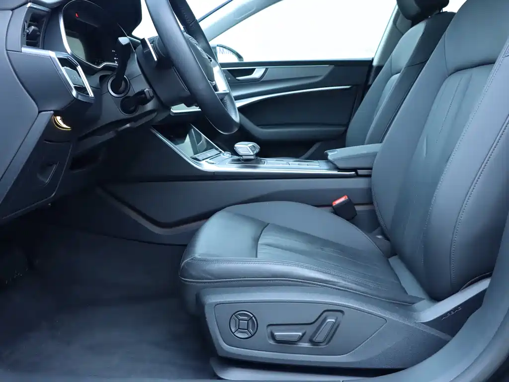 Audi Audi A7 2021 40 TFSI Premium 2021 - thumbnail 5