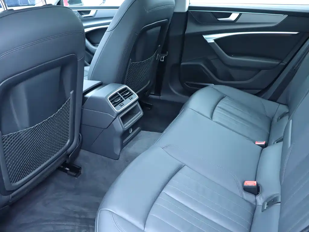 Audi Audi A7 2021 40 TFSI Premium 2021 - thumbnail 13