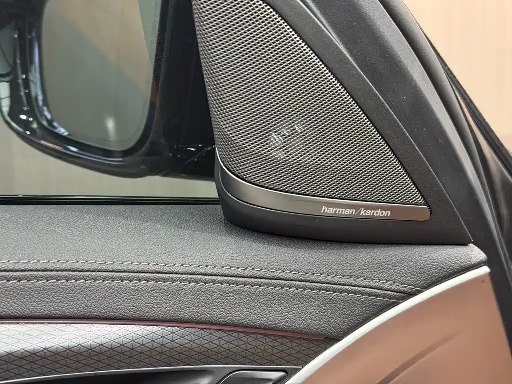 BMW BMW 5 Series Import 2022 Model Facelift 530i M Sport Package 2022 - thumbnail 13