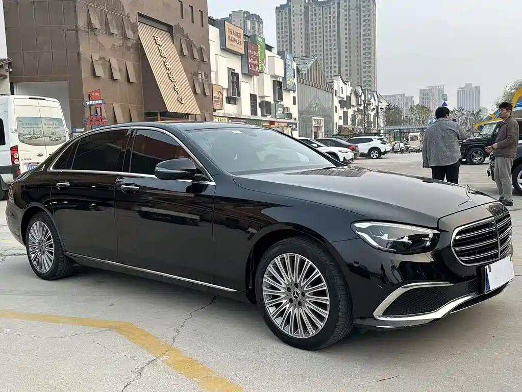 Mercedes-Benz Mercedes-Benz E-Class 2022 Model Year Facelift E 300 L Luxury Edition 2022 - thumbnail 3