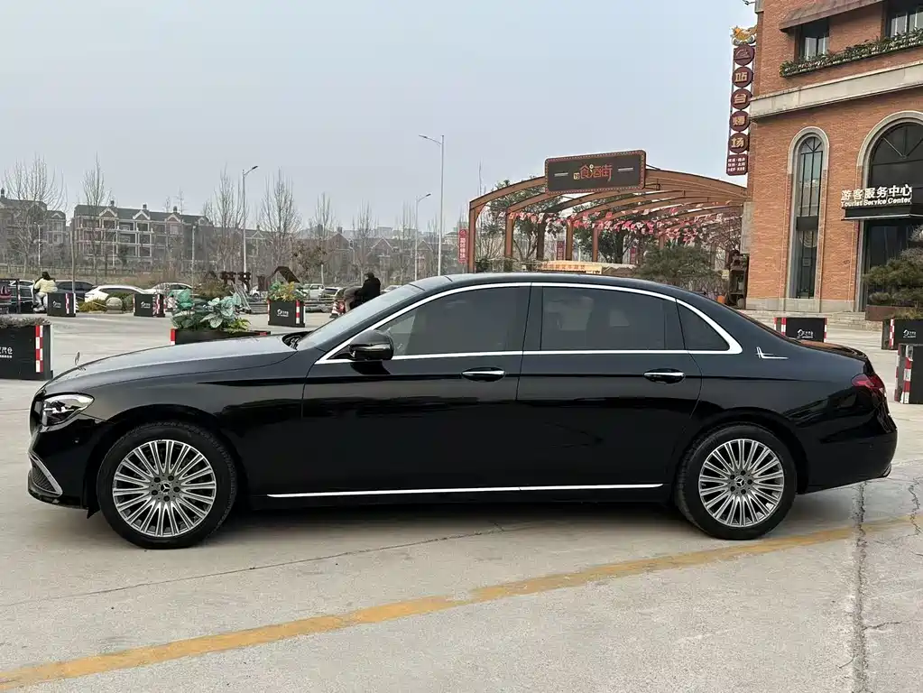 Mercedes-Benz Mercedes-Benz E-Class 2022 Model Year Facelift E 300 L Luxury Edition 2022 - thumbnail 4