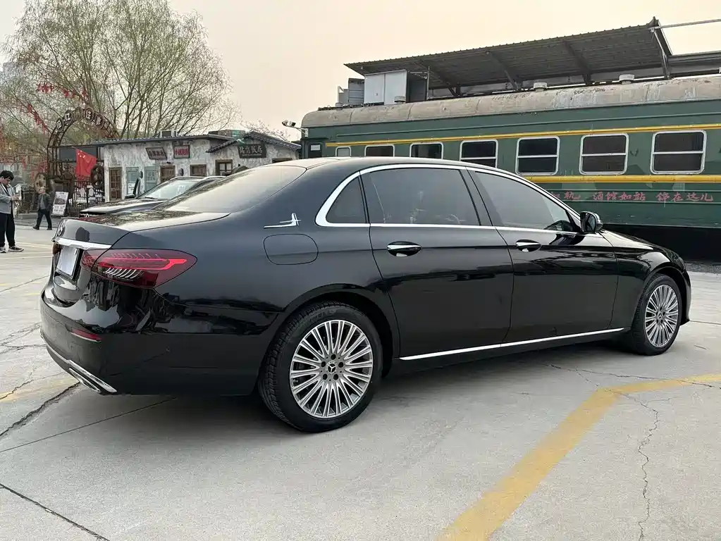 Mercedes-Benz Mercedes-Benz E-Class 2022 Model Year Facelift E 300 L Luxury Edition 2022 - thumbnail 7