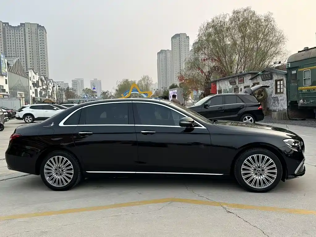 Mercedes-Benz Mercedes-Benz E-Class 2022 Model Year Facelift E 300 L Luxury Edition 2022 - thumbnail 8