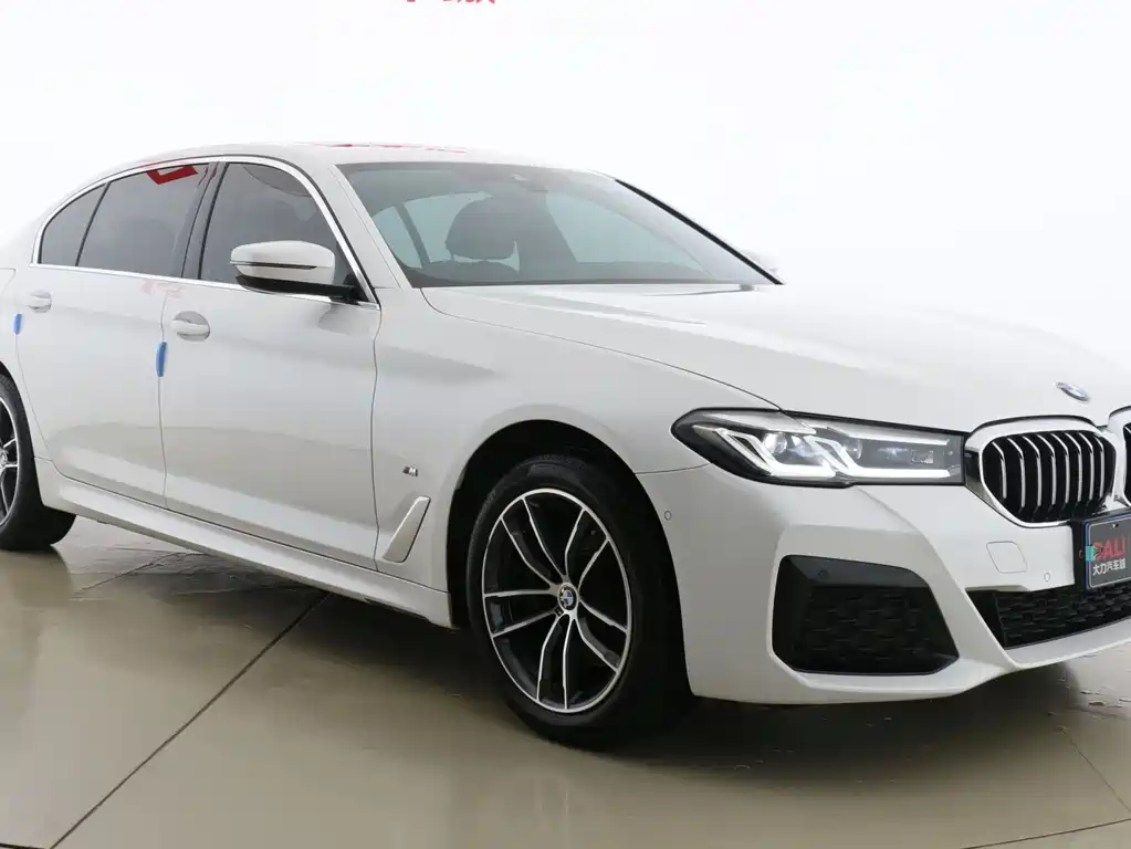 BMW BMW 5 Series 2022 525Li M Sport Package 2022 - thumbnail 3