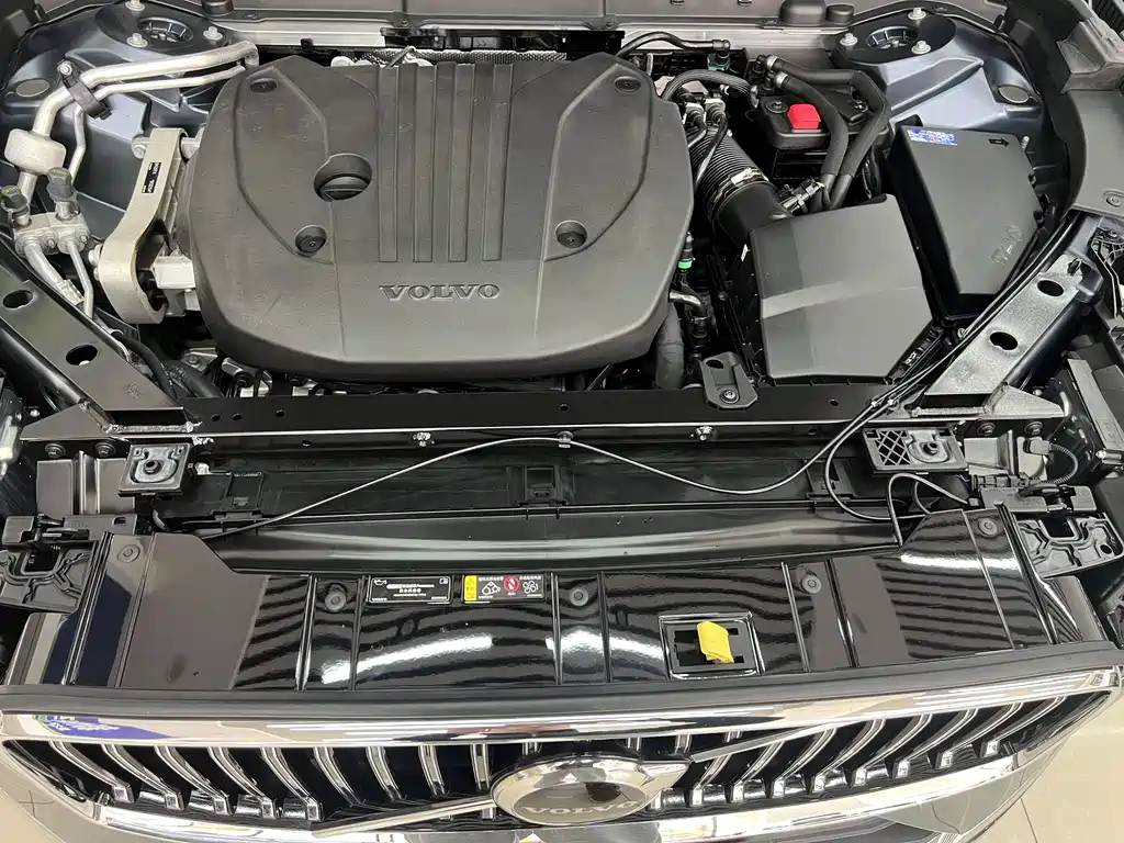 Volvo Volvo XC60 2025 B5 AWD Intelligent Luxury Edition 2025 - thumbnail 26