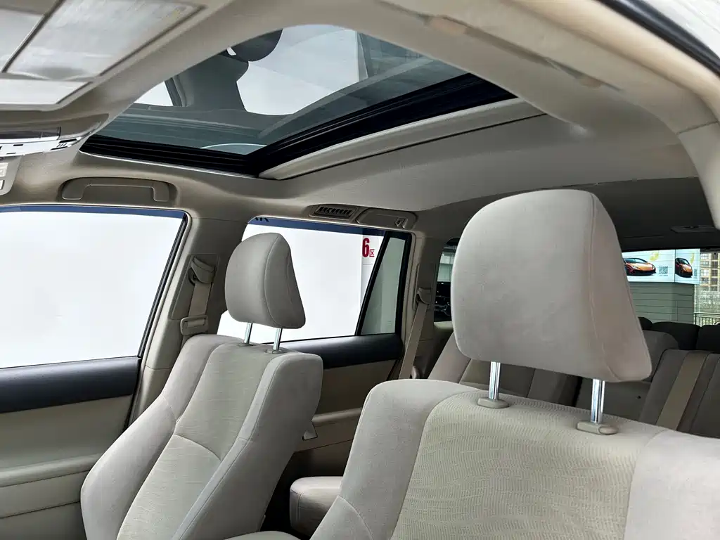 Toyota Toyota Land Cruiser Prado (Imported) 2023 Model 4.0L Middle East Version 2024 - thumbnail 13
