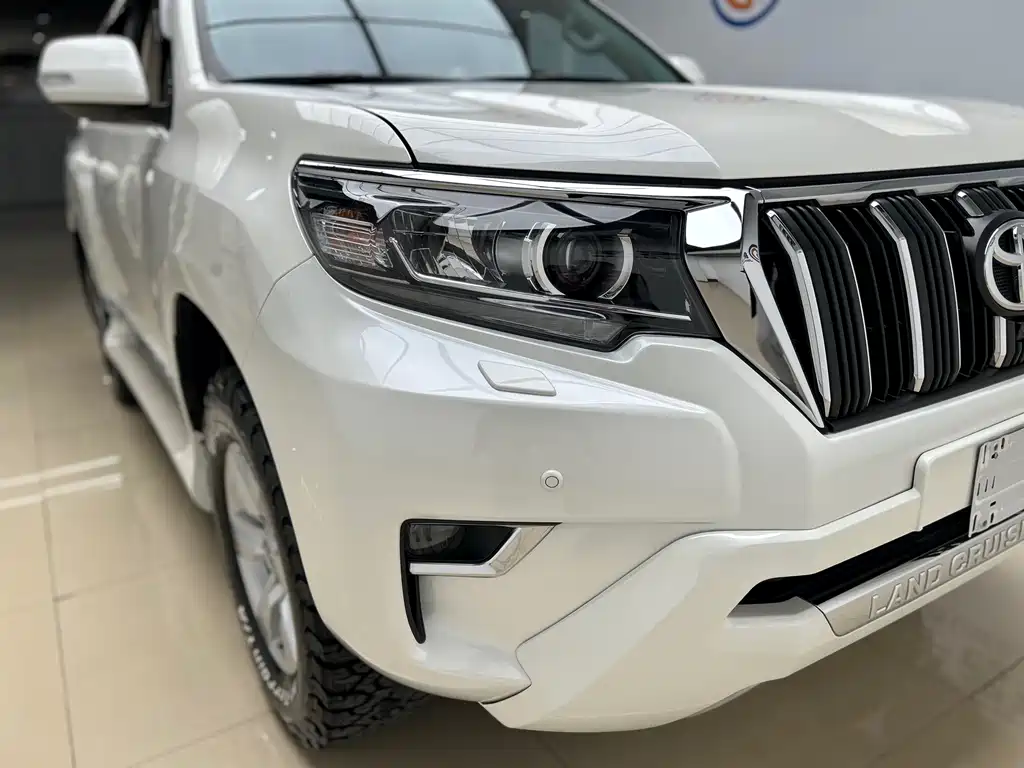 Toyota Toyota Land Cruiser Prado (Imported) 2023 Model 4.0L Middle East Version 2024 - thumbnail 23