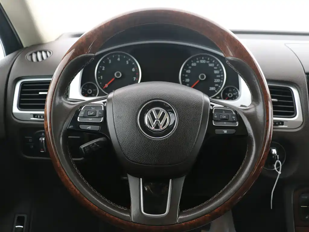 Volkswagen Volkswagen Touareg 2011 3.0 TSI Comfort Line 2012 - thumbnail 11