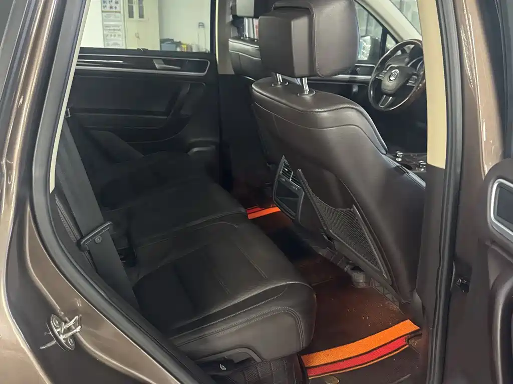 Volkswagen Volkswagen Touareg 2011 3.0 TSI Comfort Line 2012 - thumbnail 16