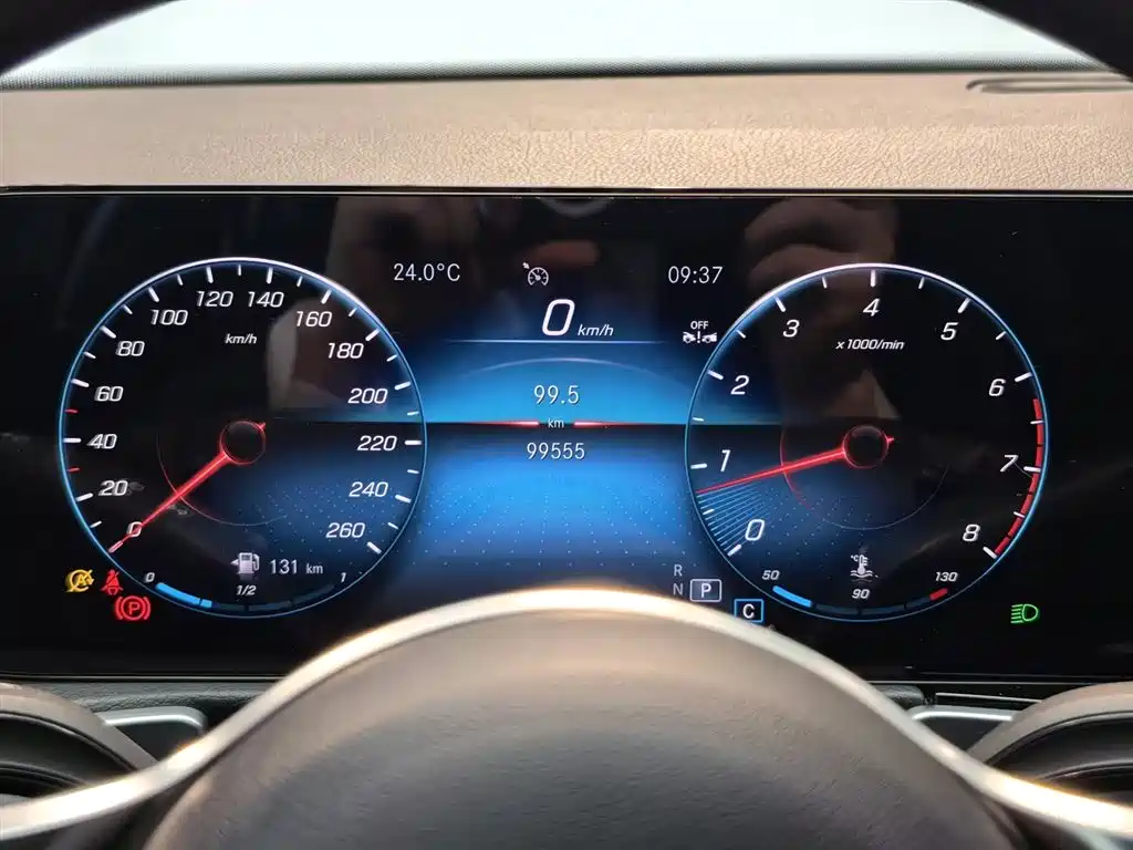 Mercedes-Benz Mercedes-Benz GLB 2023 GLB 220 Style 2022 - thumbnail 2