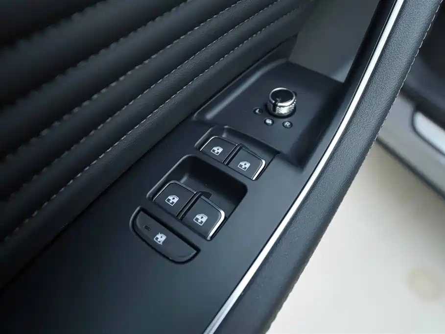 Hongqi Hongqi HS5 2023 2.0T AWD Flag Enjoy Pro Edition 2023 - thumbnail 11