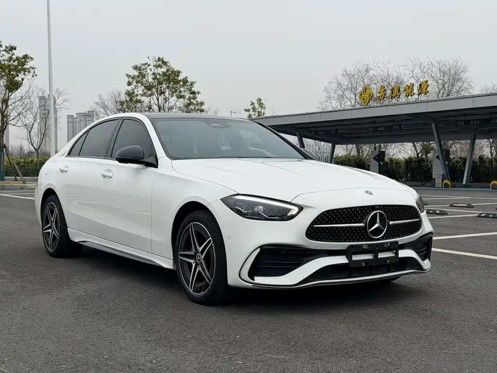 Mercedes-Benz Mercedes-Benz C-Class 2024 C 260 L Night Sport Edition 2024 - thumbnail 3