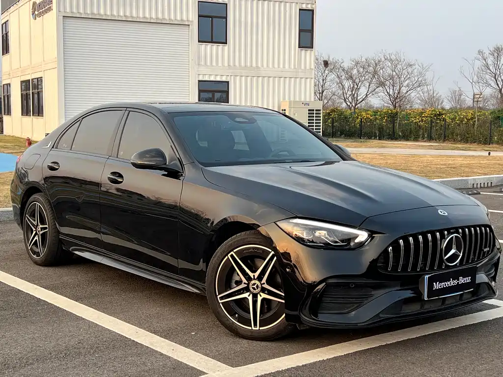 Mercedes-Benz Mercedes-Benz C-Class 2024 Facelift C 260 L Night Sport Edition 2024 - thumbnail 3