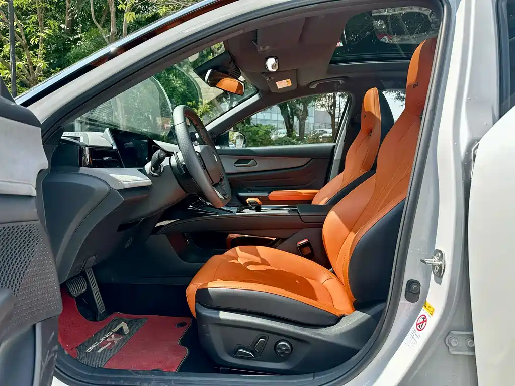 Changan Changan UNI-V 2025 Third Generation 2.0T Dynamic Edition 2026 - thumbnail 8
