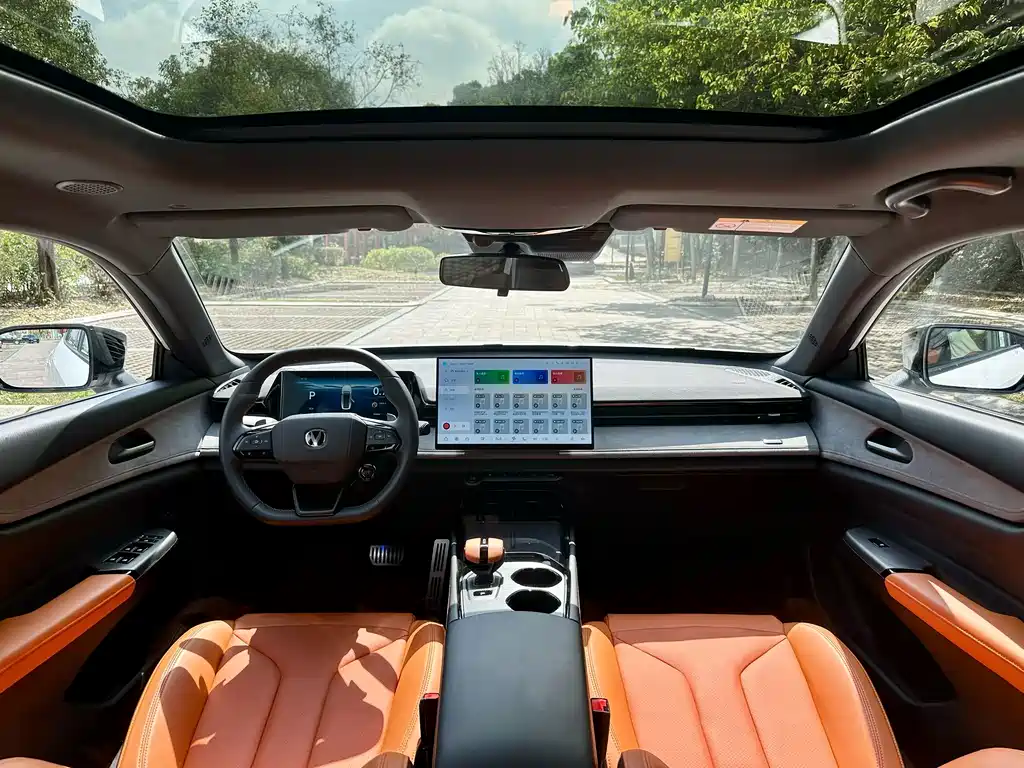 Changan Changan UNI-V 2025 Third Generation 2.0T Dynamic Edition 2026 - thumbnail 10