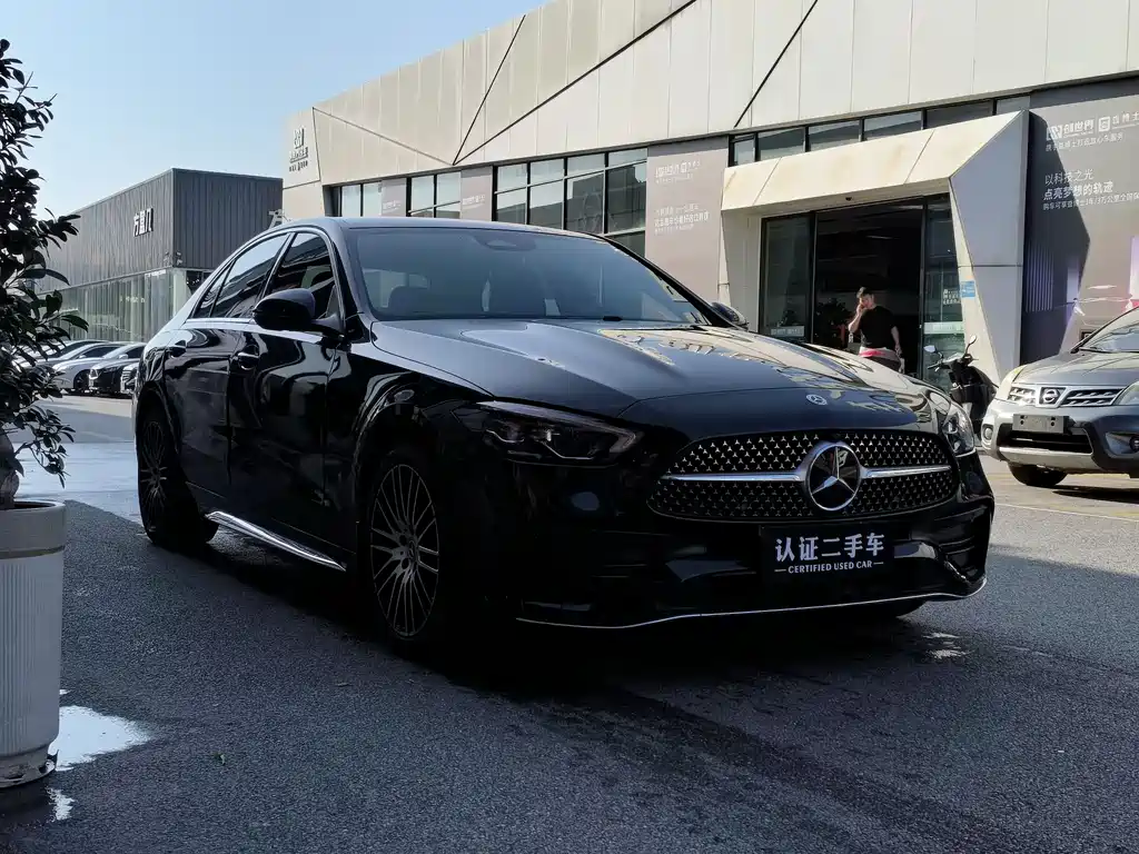 Mercedes-Benz Mercedes-Benz C-Class 2024 Facelift C 260 L Sport Edition 2024 - thumbnail 3