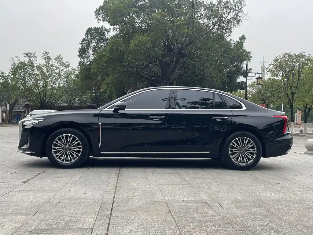 Hongqi Hongqi H5 2023 1.5T DCT Smart Connect Flag Rhythm Edition 2023 - thumbnail 4