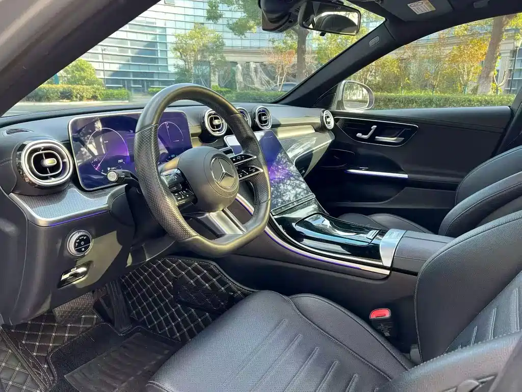Mercedes-Benz Mercedes-Benz C-Class 2022 Facelift C 260 L Sport Edition 2022 - thumbnail 4