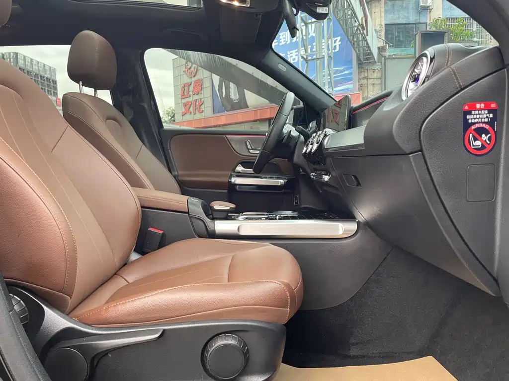 Mercedes-Benz Mercedes-Benz GLB 2023 GLB 220 Dynamic 2023 - thumbnail 12