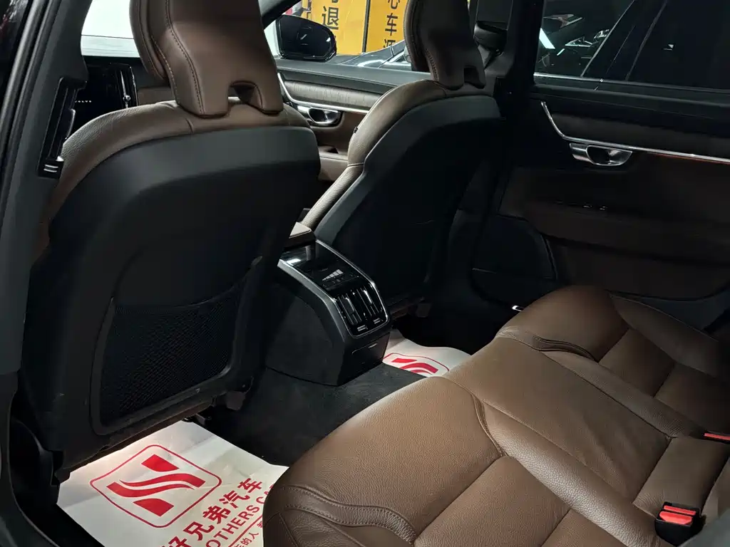Volvo Volvo S90 2025 B5 Intelligent Luxury Edition 2025 - thumbnail 6