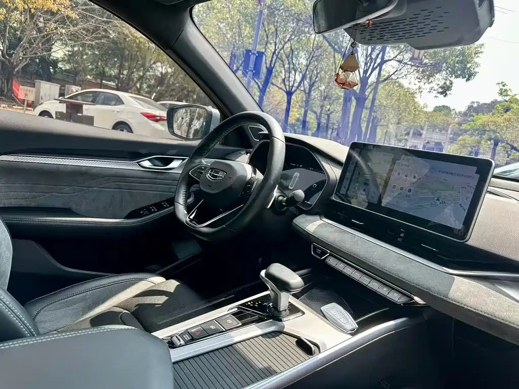 Geely Auto Geely Starray 2023 2.0TD Only This Cyan Green Edition 2023 - thumbnail 11
