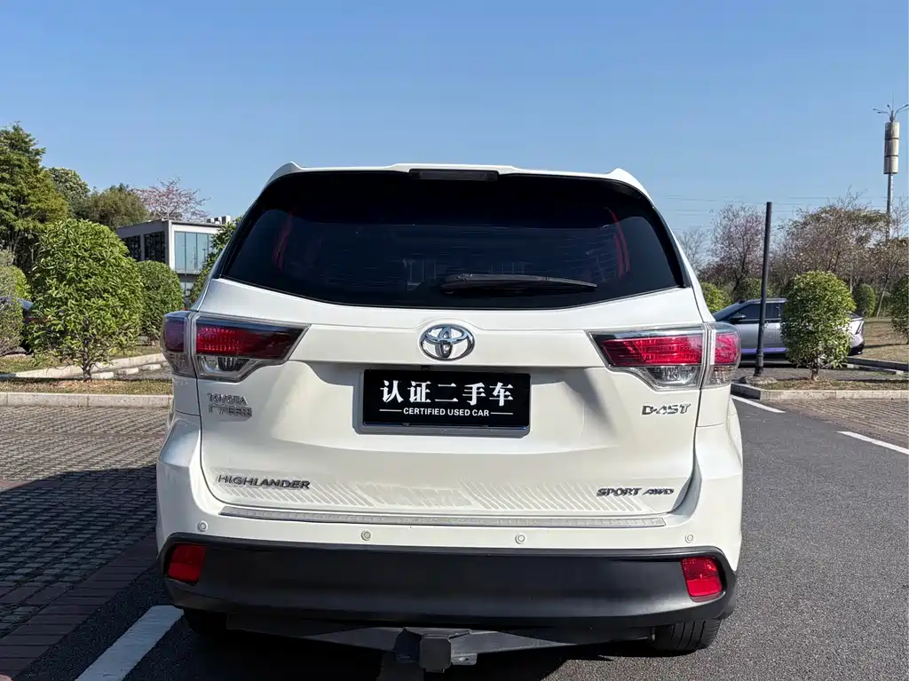Toyota Toyota Highlander 2015 2.0T AWD Luxury 7-seater 2015 - thumbnail 6