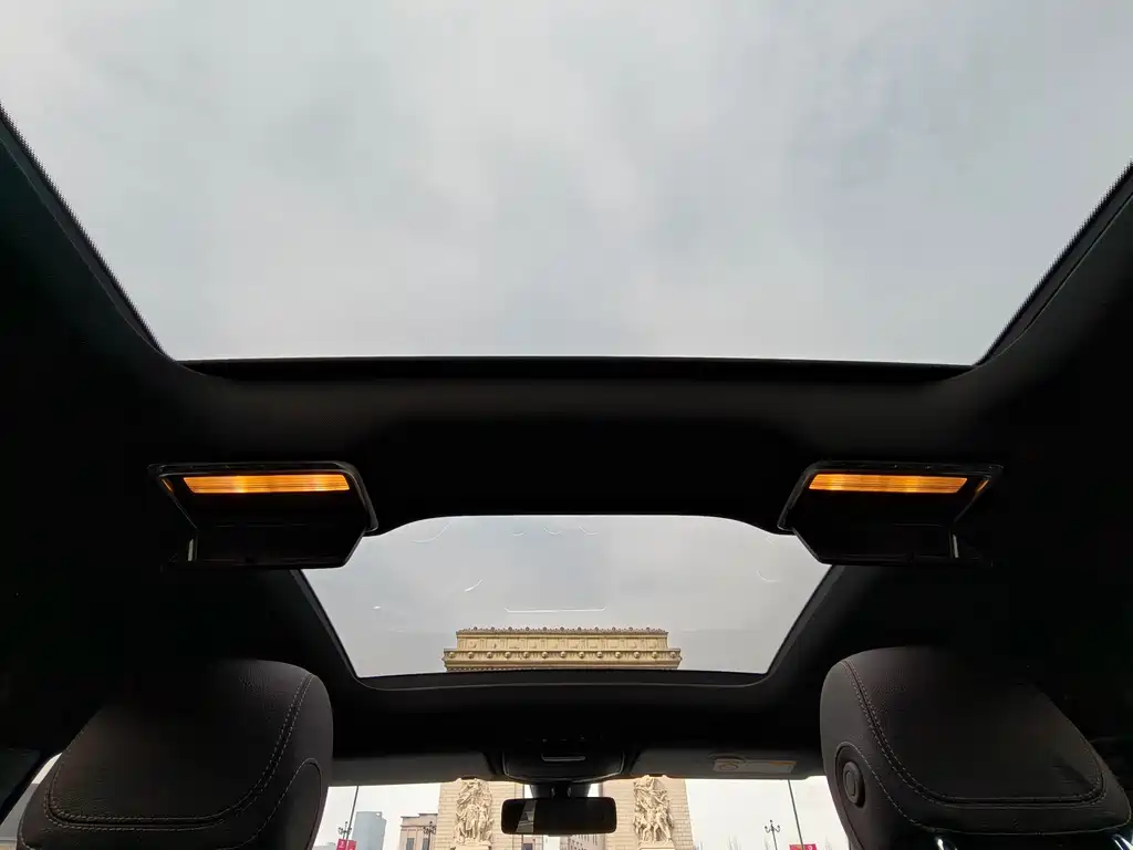 Mercedes-Benz Mercedes-Benz GLC 2020 Facelift GLC 260 L 4MATIC Dynamic 2020 - thumbnail 15