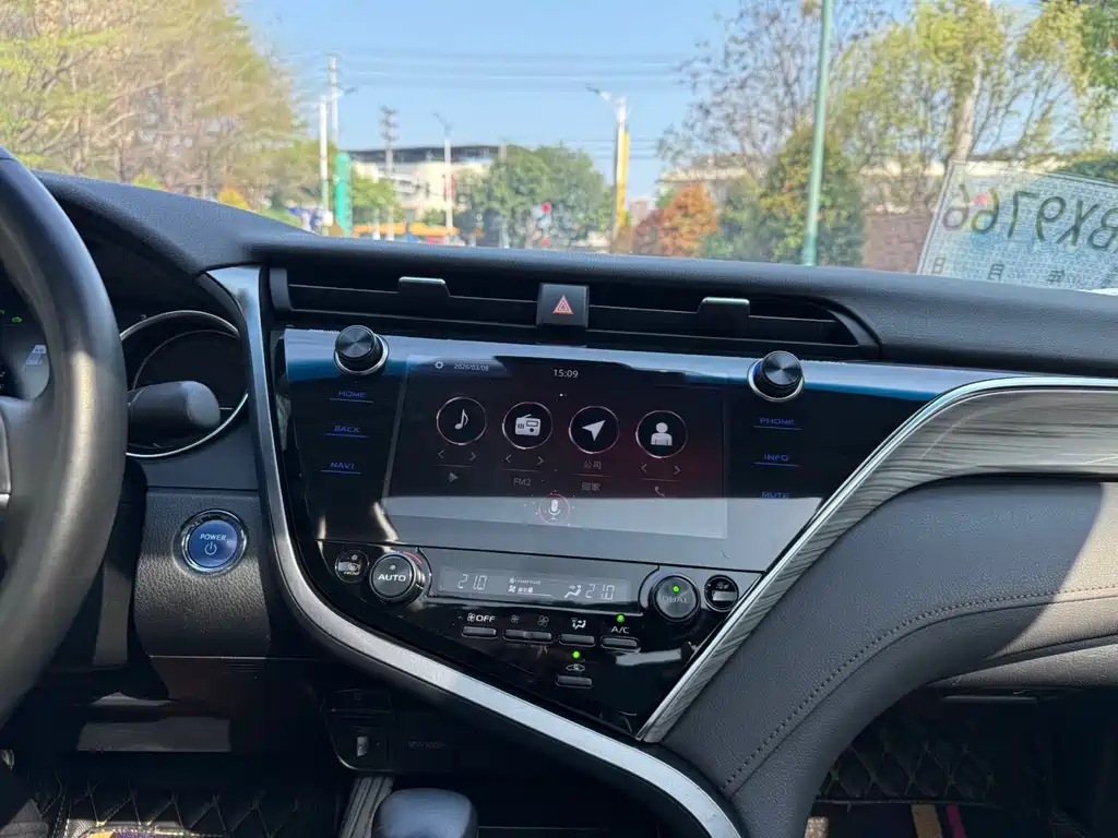 Toyota Toyota Camry 2019 Hybrid 2.5HG Luxury Edition China V 2019 - thumbnail 14