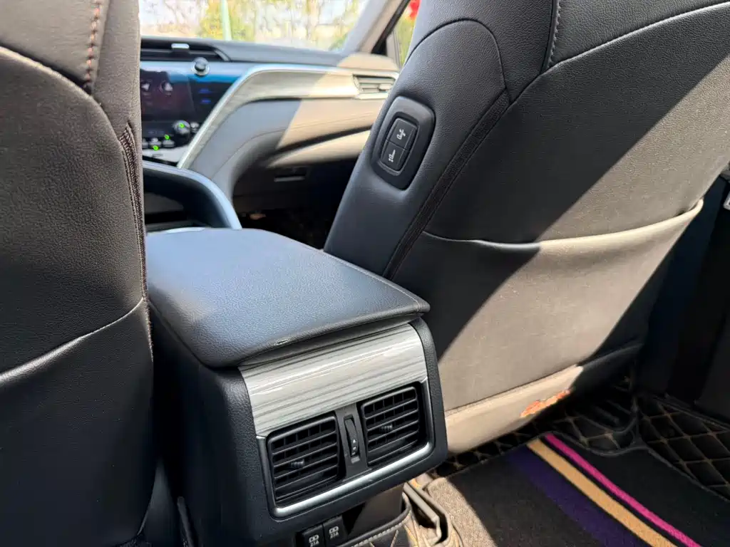 Toyota Toyota Camry 2019 Hybrid 2.5HG Luxury Edition China V 2019 - thumbnail 18