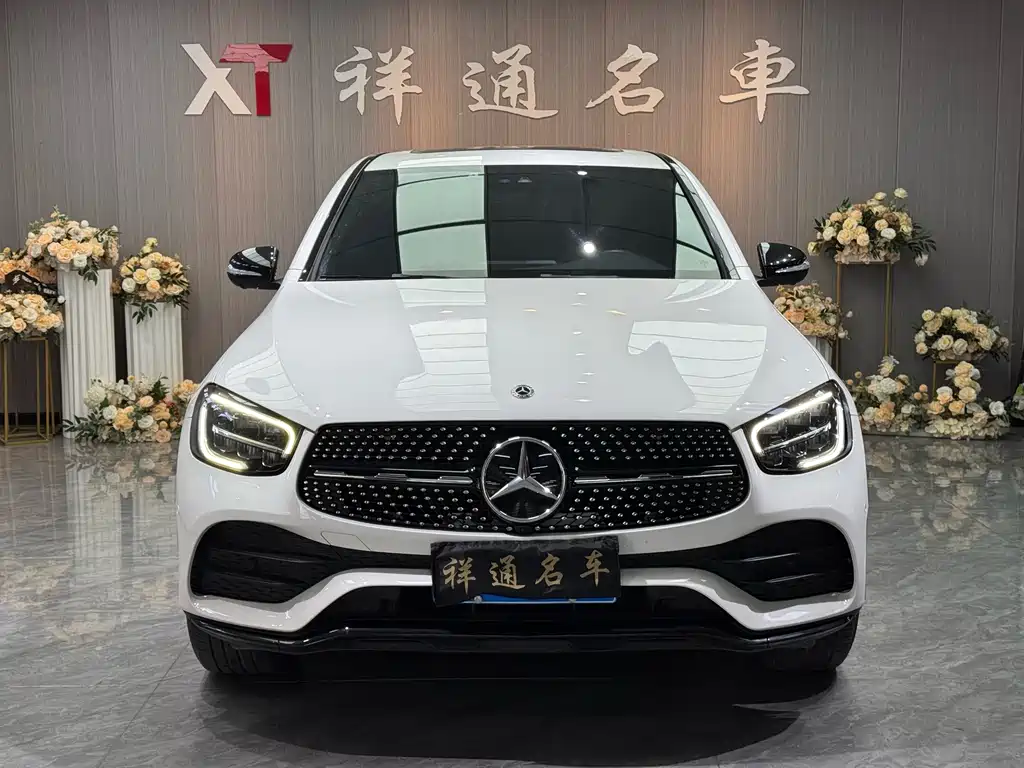 Mercedes-Benz Mercedes-Benz GLC Coupe 2020 GLC 300 4MATIC Coupé SUV 2020 - thumbnail 2
