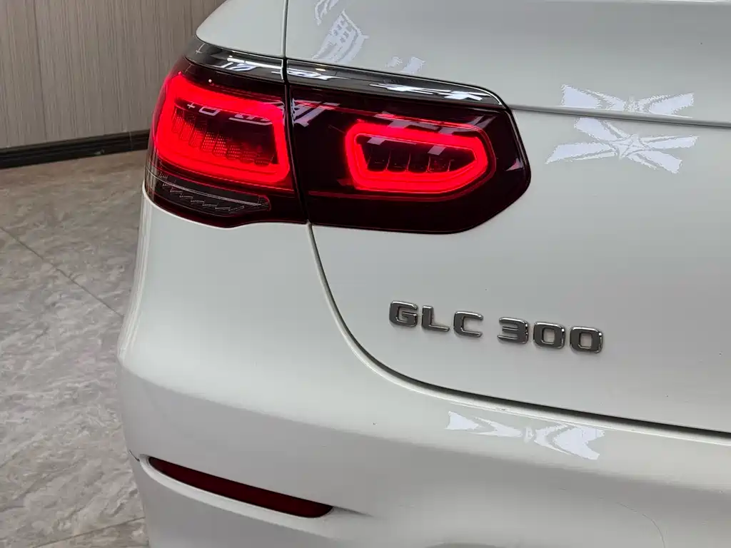 Mercedes-Benz Mercedes-Benz GLC Coupe 2020 GLC 300 4MATIC Coupé SUV 2020 - thumbnail 18