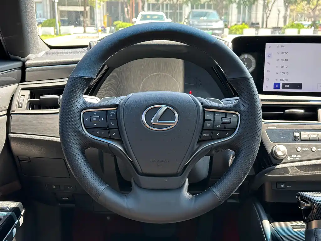 Lexus Lexus ES 2022 200 Excellent Edition 2023 - thumbnail 9