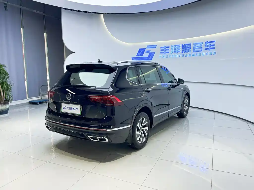 Volkswagen Tiguan L NEV 2022 430PHEV Plug-in Hybrid Flagship Edition 2022 - thumbnail 4